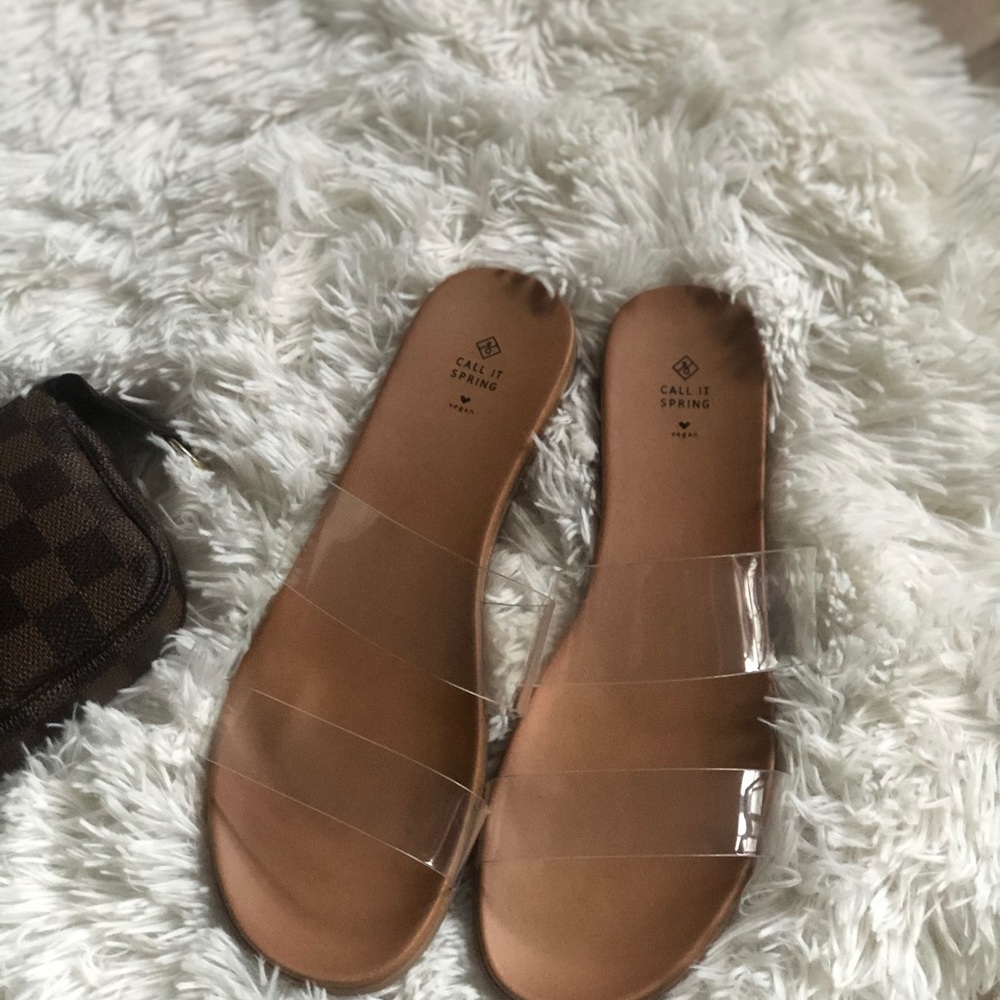 “Clearly” sandals